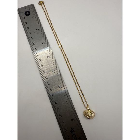 Faux Pearl Rhinestone Shell Pendant Necklace - Picture 6 of 6